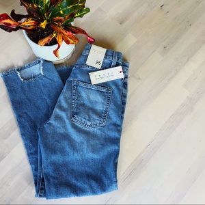 NWT Alice + Olivia Double Waist Girlfriend Jeans
